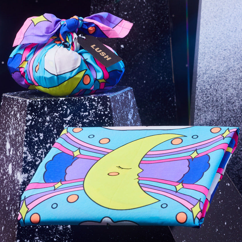 Sleepy Moon Knot Wrap