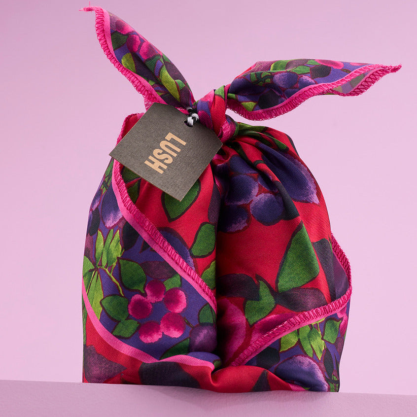 Winter Berries Knot Wrap