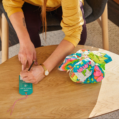 Joyous Springtime Knot Wrap