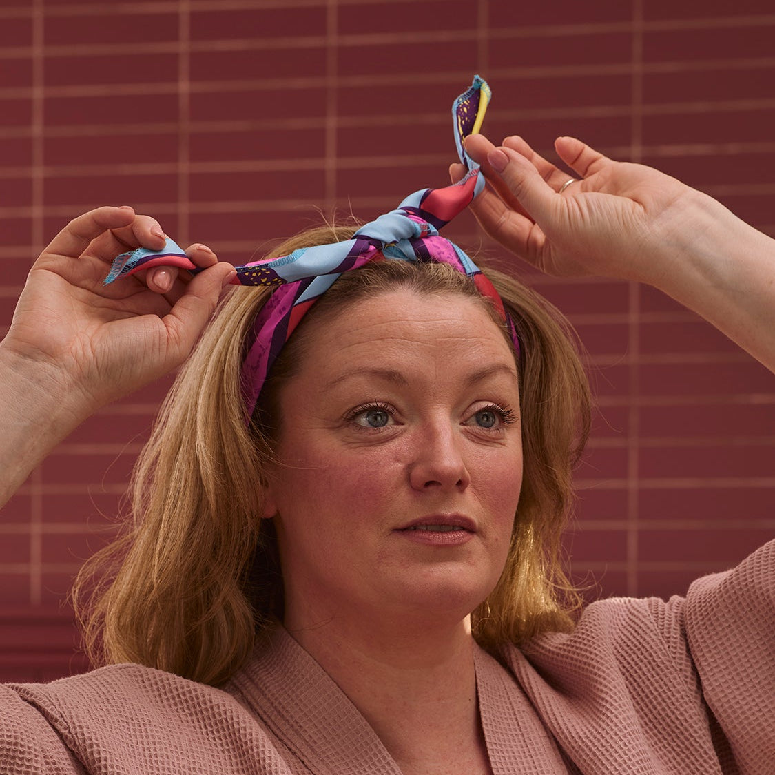 Satellite of Love Knot Wrap